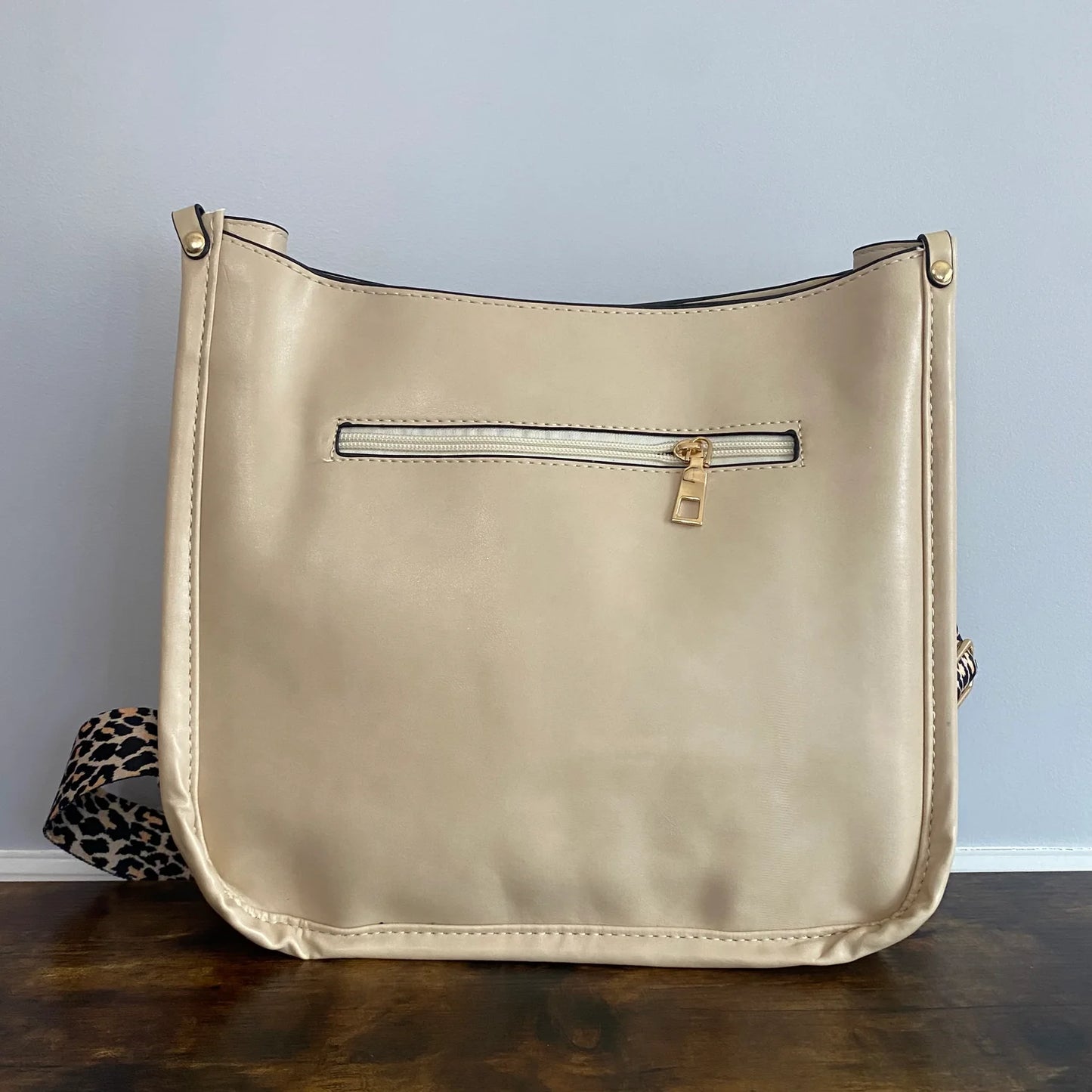 Aubree Bucket Handbag in Light Beige