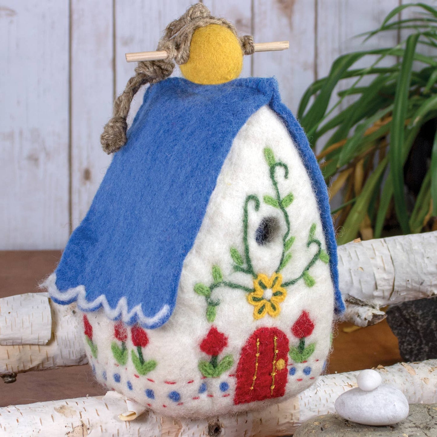 Birdhouse: Heidi Chalet