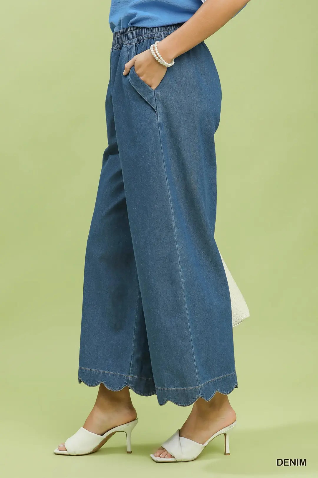 Scallop Hem Pull On Pant