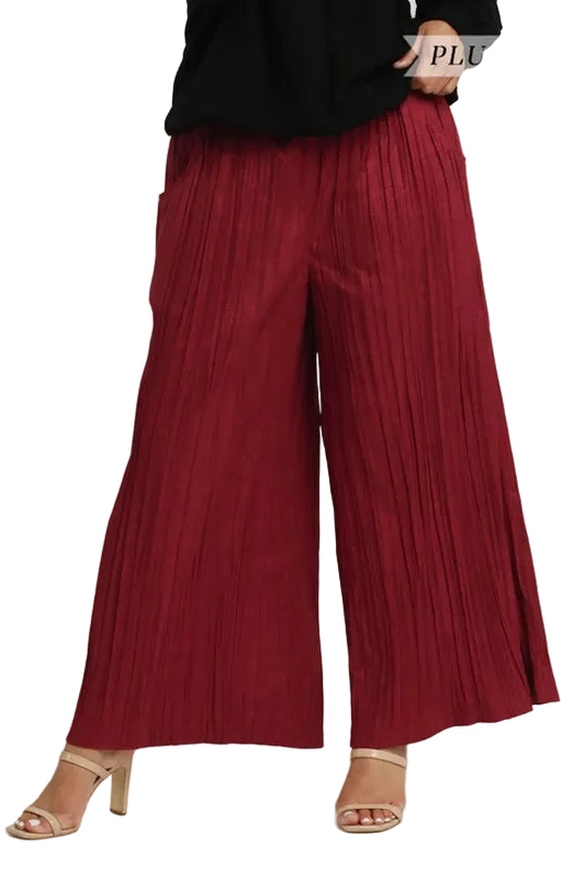 Pleated Pant in Merlot