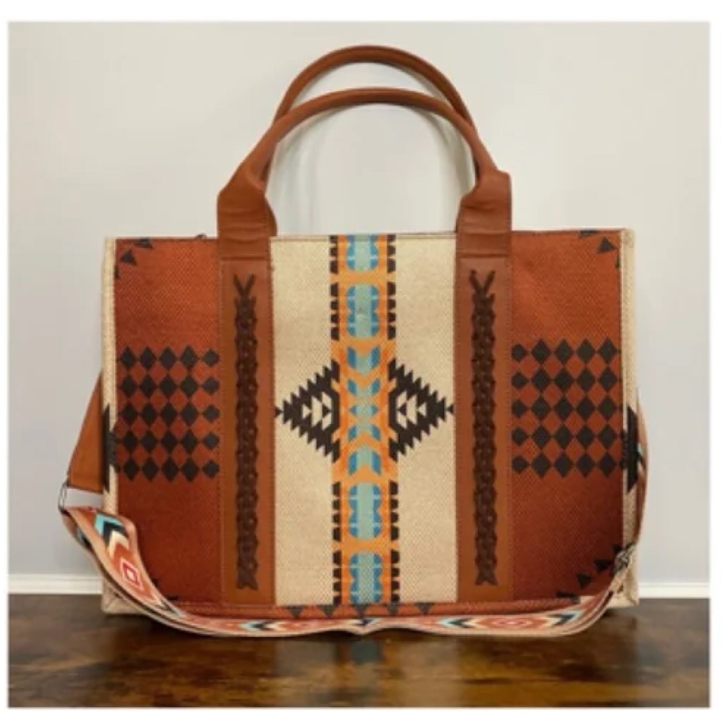 Arizona Tote Bag in Large Tan & Cream