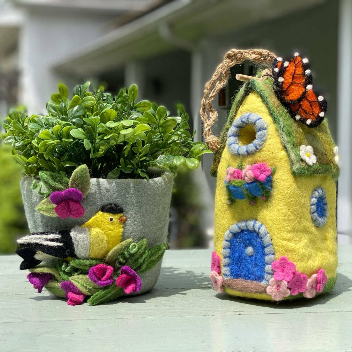 Birdhouse: Monarch Cottage