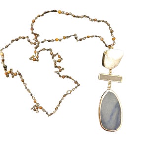 Hand Made Beaded Pendant Necklace-247